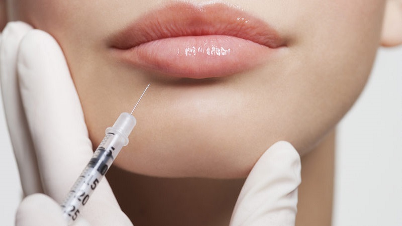 بهترین مطب زیبایی اصفهان تزریق ژل لب