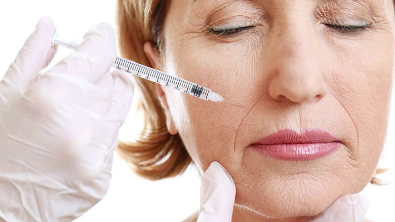 بهترین مطب زیبایی اصفهان | مزایا و معایب فیلرهای پوستی