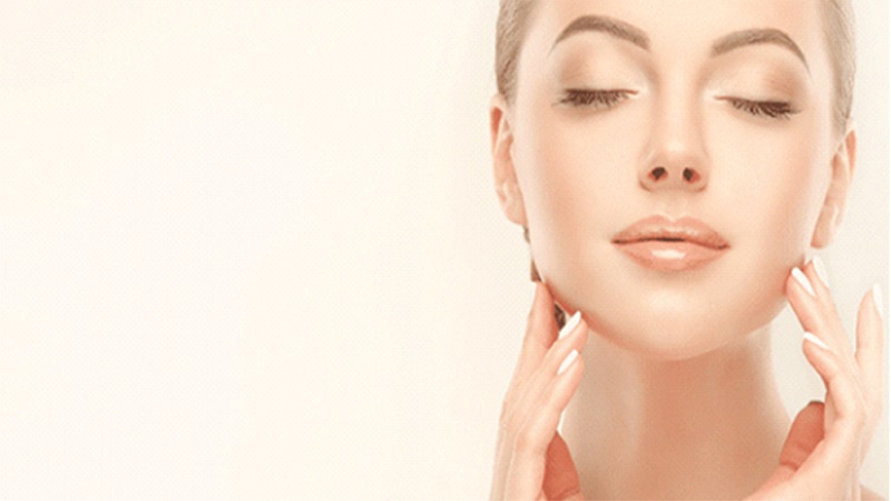 کنترل چربی پوست-پاکسازی و کاهش آن | بهترین مطب زیبایی اصفهان