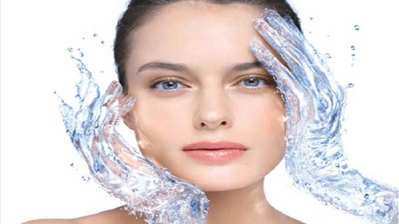 انواع روش های آبرسانی پوست کدامند؟ | بهترین مطب زیبایی اصفهان