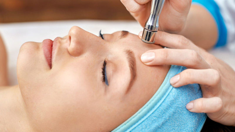 روش های جوانسازی پوست صورت | بهترین مطب زیبایی اصفهان