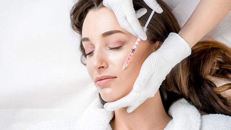 سؤالات متداول درمورد مراقبت‌های پس از تزریق بوتاکس | بهترین مطب زیبایی اصفهان