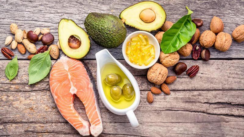 منابع و فواید ویتامین F | بهترین مطب زیبایی اصفهان