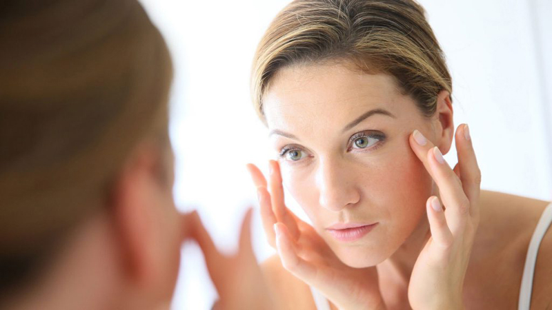 عوارض جانبی تزریق ژل | بهترین مطب زیبایی اصفهان