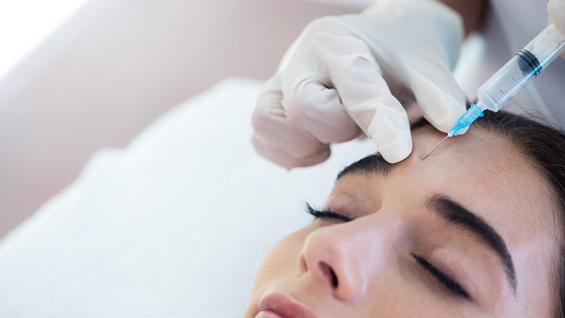 آشنایی با ژل پروفایلو | بهترین مطب زیبایی اصفهان