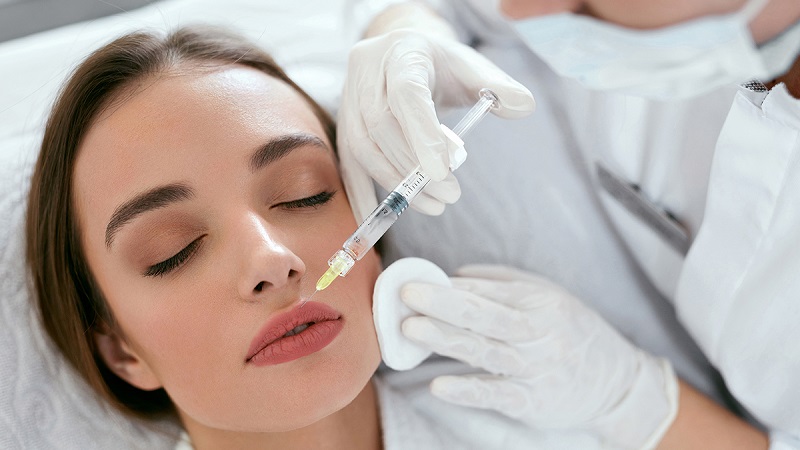 راه های افزایش ماندگاری تزریق ژل | بهترین مطب زیبایی اصفهان