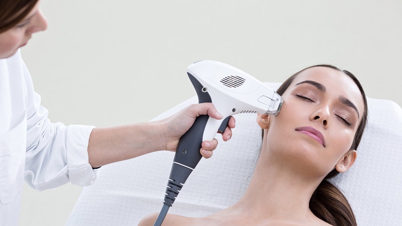 کاربردهای دستگاه آر اف | بهترین مطب زیبایی اصفهان