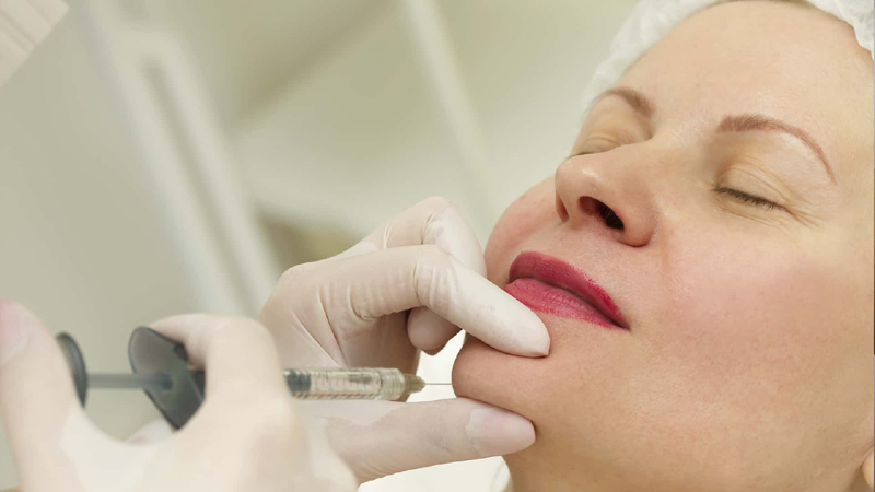 قبل و بعد از تزریق ژل چانه | بهترین مطب زیبایی اصفهان