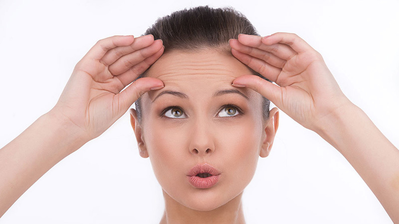 درمان های رفع چروک پیشانی | بهترین مطب زیبایی اصفهان