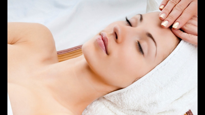 ماندگاری جوانسازی پوست با هایفوتراپی | بهترین مطب زیبایی اصفهان