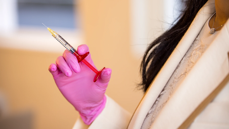 عوارض نادر تزریق فیلر ژنیتال و مدیریت آنها | فیلر ژنیتال اصفهان | دکتر مهناز کبیریان